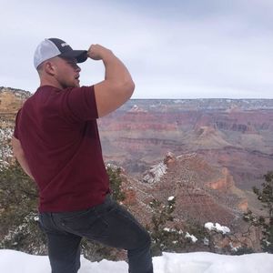 Meet your Posher, Travis